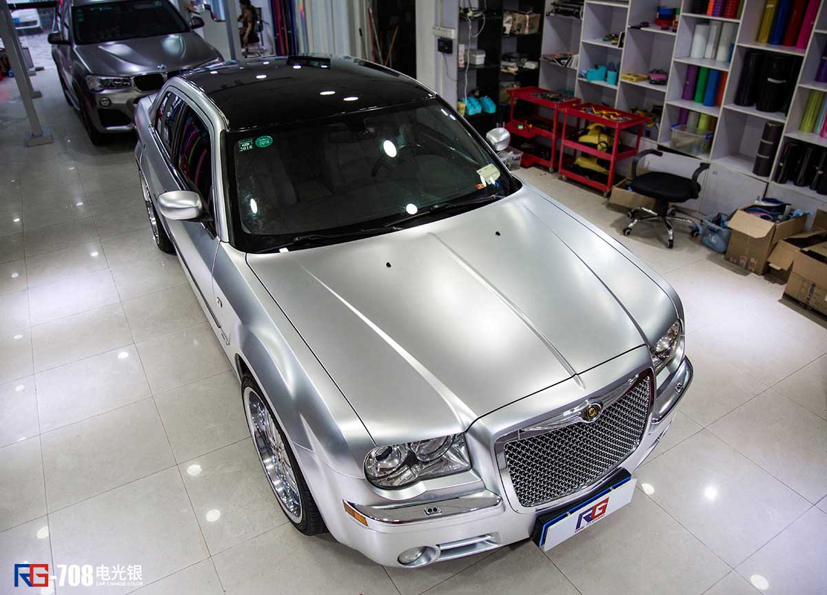 克莱斯勒300c（电光银） (6).jpg