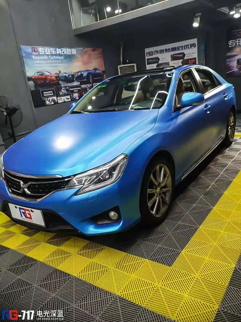 丰田锐志车身改色电光深蓝rg瑞集改色膜清远店出品