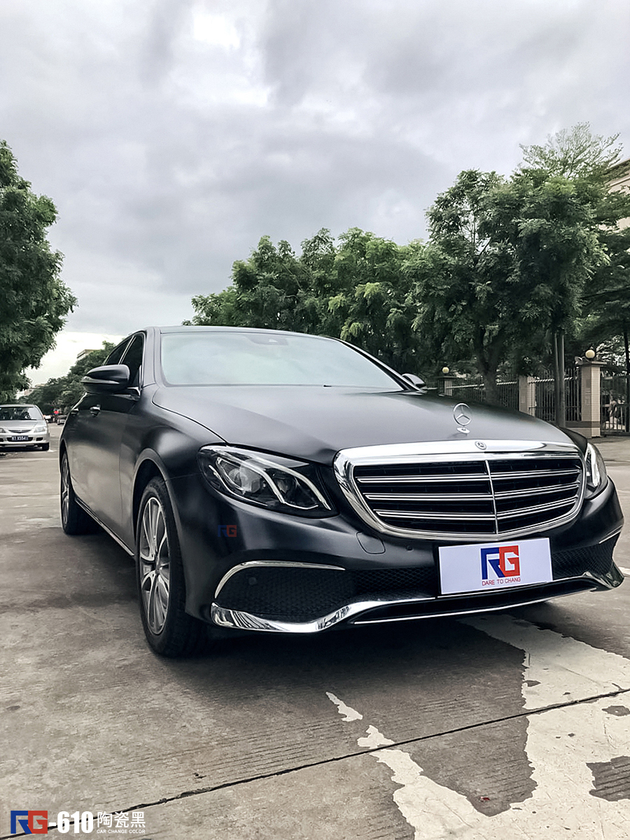 奔馳E300L汽車改色,奔馳E300L改色貼膜,奔馳E300L車身改色,奔馳E300L汽車改色加盟,奔馳E300L南森改色貼膜,奔馳E300L汽車改色培訓
