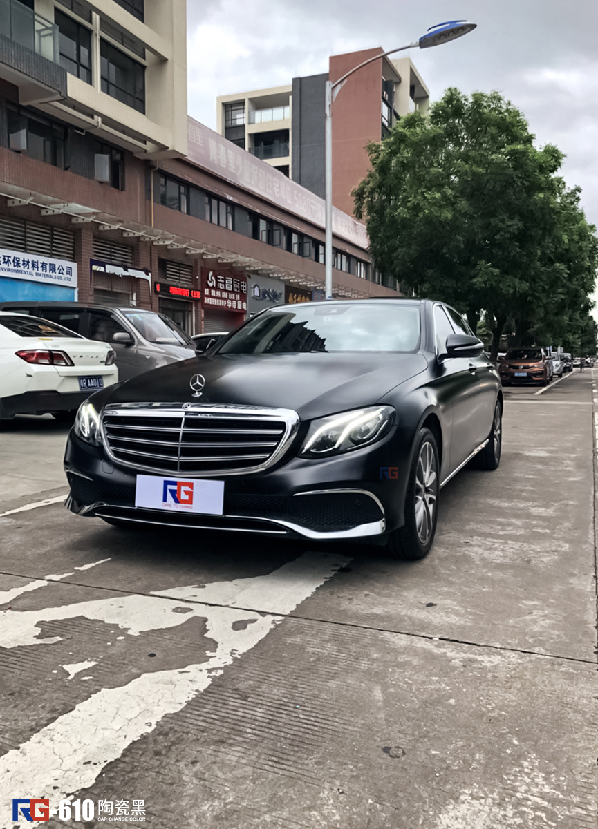 奔馳E300L汽車改色,奔馳E300L改色貼膜,奔馳E300L車身改色,奔馳E300L汽車改色加盟,奔馳E300L南森改色貼膜,奔馳E300L汽車改色培訓