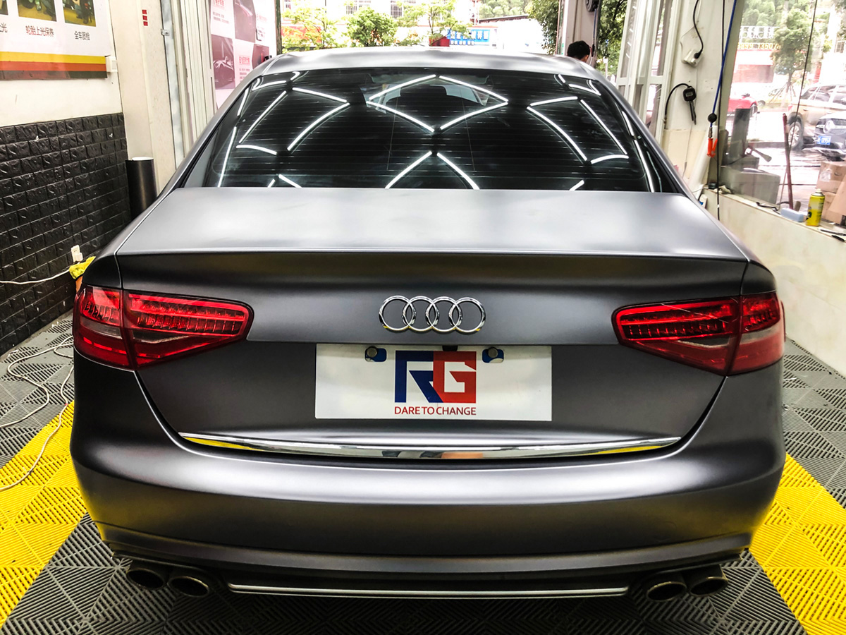 奥迪a4车身改色电光碳灰rg瑞集改色膜福建龙岩加盟店出品