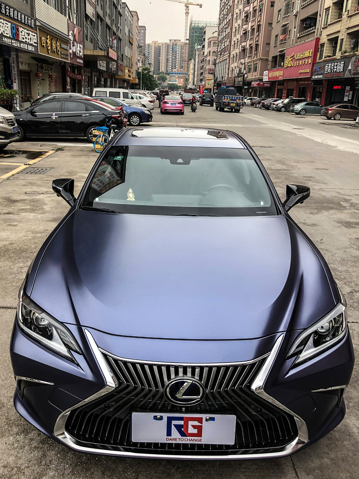雷克萨斯es300车身改色电光午夜蓝 rg瑞集改色膜东莞厚街加盟店出品