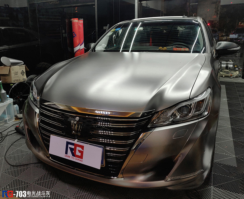 丰田皇冠车身改色电光战斗灰rg瑞集改色膜深圳布吉店出品