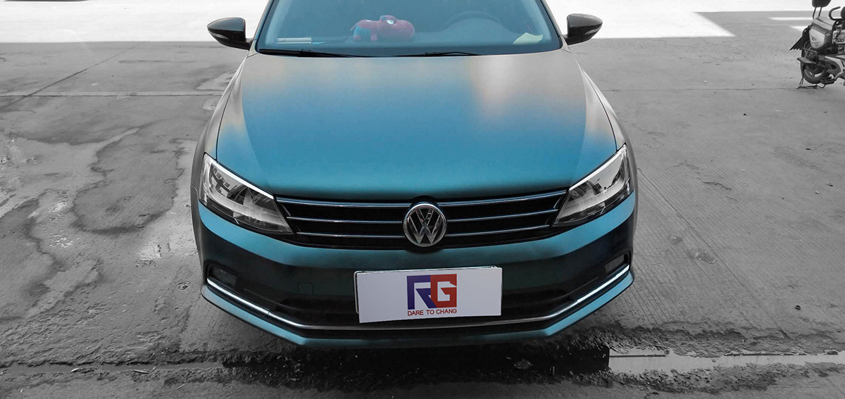 系列电光宝石绿,下面请欣赏大众新速腾改色贴膜效果完美始于每一细节