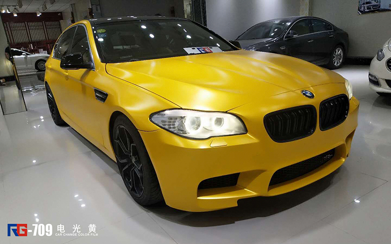 宝马5系车身贴膜 电光黄 英国rg改色膜泉州加盟店出品