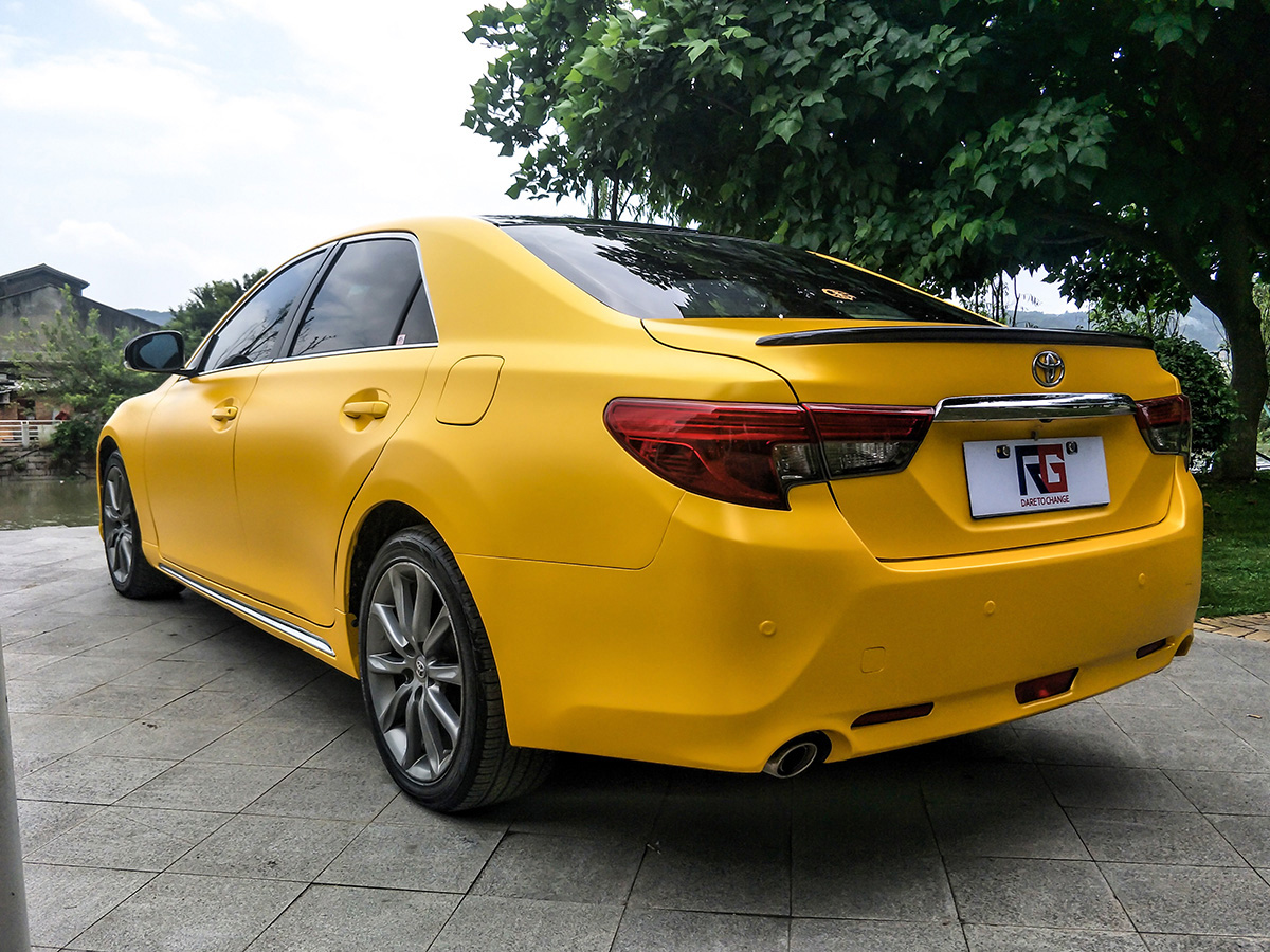 丰田锐志车身改色电光黄rg瑞集改色膜福建福州加盟店出品