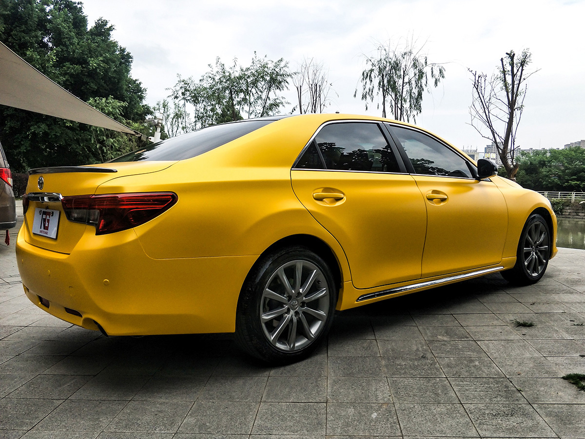 丰田锐志车身改色电光黄rg瑞集改色膜福建福州加盟店出品