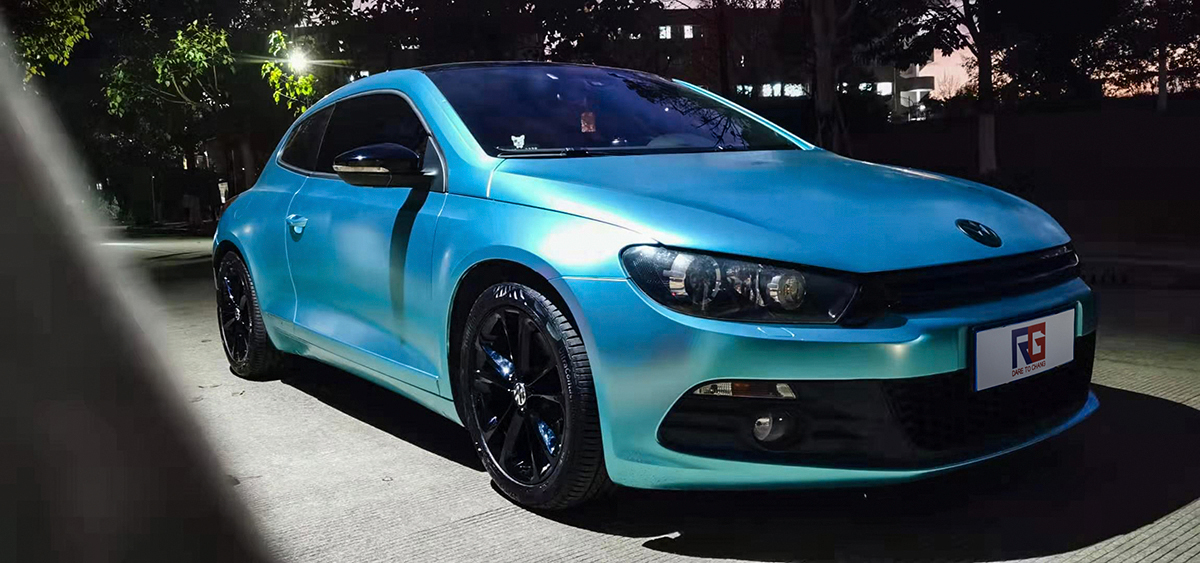 汽车改色膜电光系列电光湖水蓝,下面请欣赏大众尚酷改色贴膜效果完美