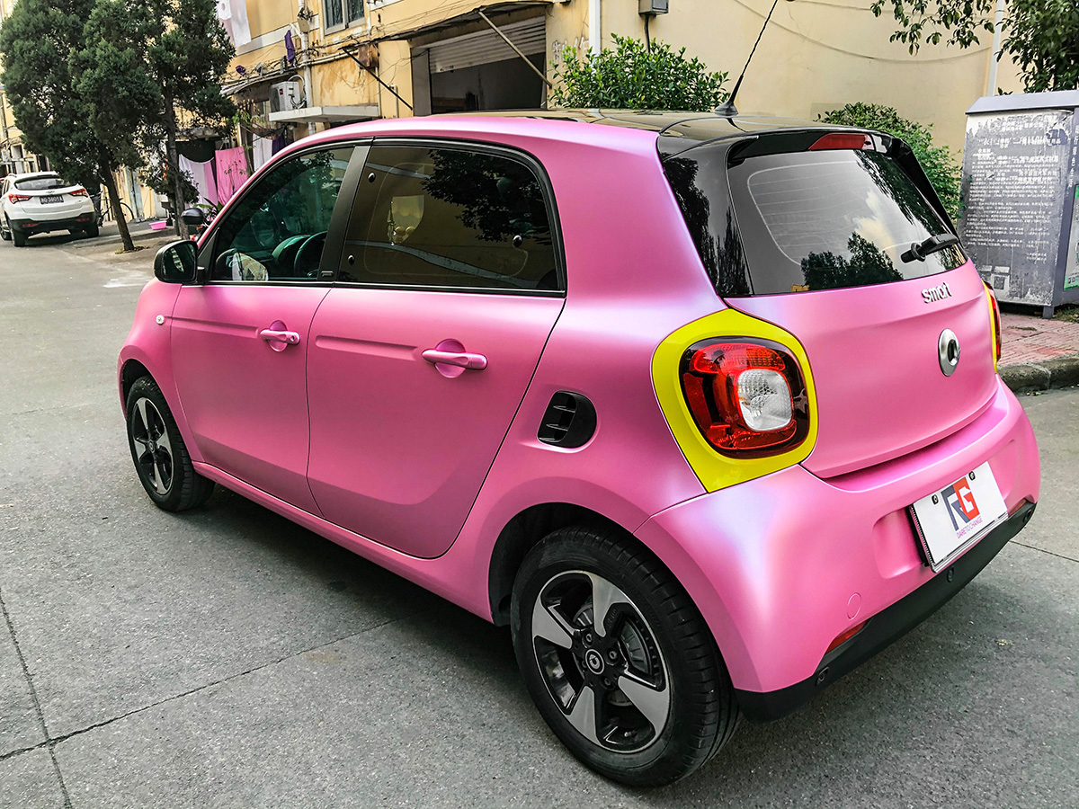 奔驰smart车身改色电光公主粉rg瑞集改色膜浙江永康加盟店出品
