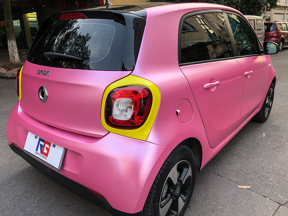 奔驰smart车身改色电光公主粉rg瑞集改色膜浙江永康加盟店出品