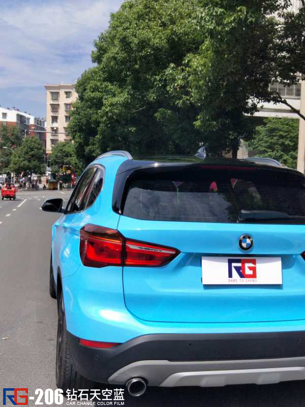 宝马x1车身改色钻石天空蓝案例英国rg瑞集改色膜贵州贵阳加盟店出品