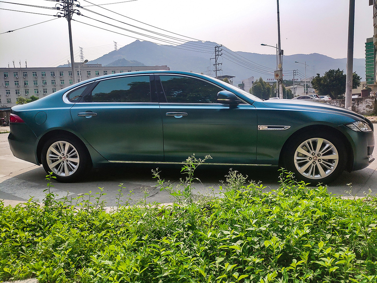 下面请欣赏捷豹xfl改色贴膜效果完美始于每一细节 精彩源于无限创意