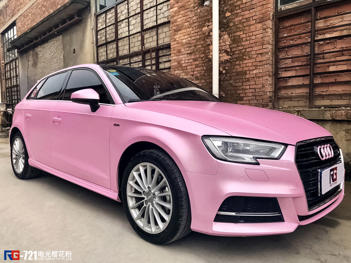 奥迪a3车身改色电光樱花粉案例英国rg瑞集汽车改色膜云南昆明加盟店