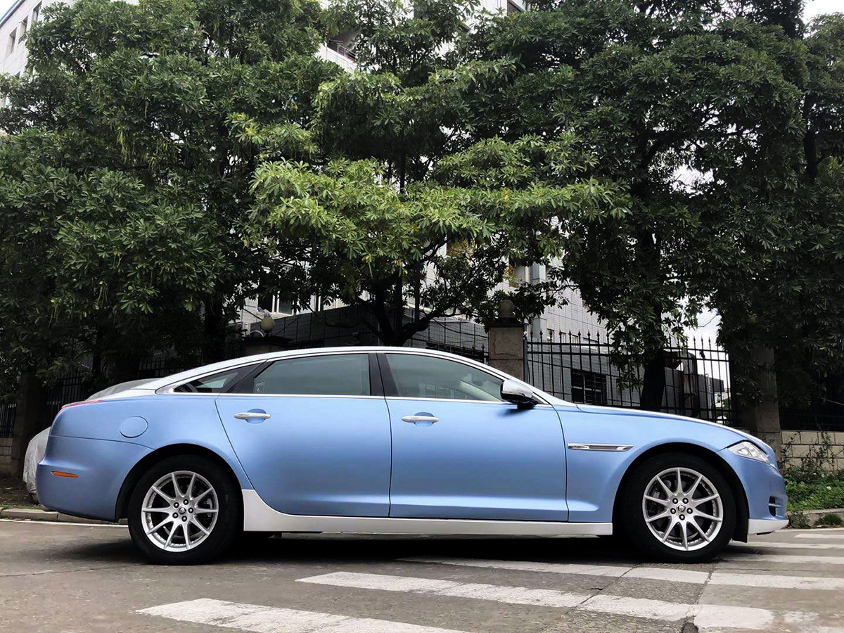 捷豹xjl车身改色电光青雾蓝 电光白 rg瑞集改色膜福建泉州加盟店出品