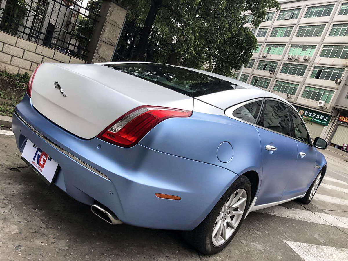 捷豹xjl车身改色电光青雾蓝 电光白 rg瑞集改色膜福建泉州加盟店出品